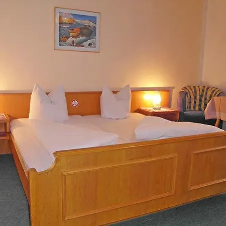 Hotel Konrad 3*
