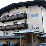 Konrad 3*