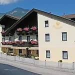Konrad 3*